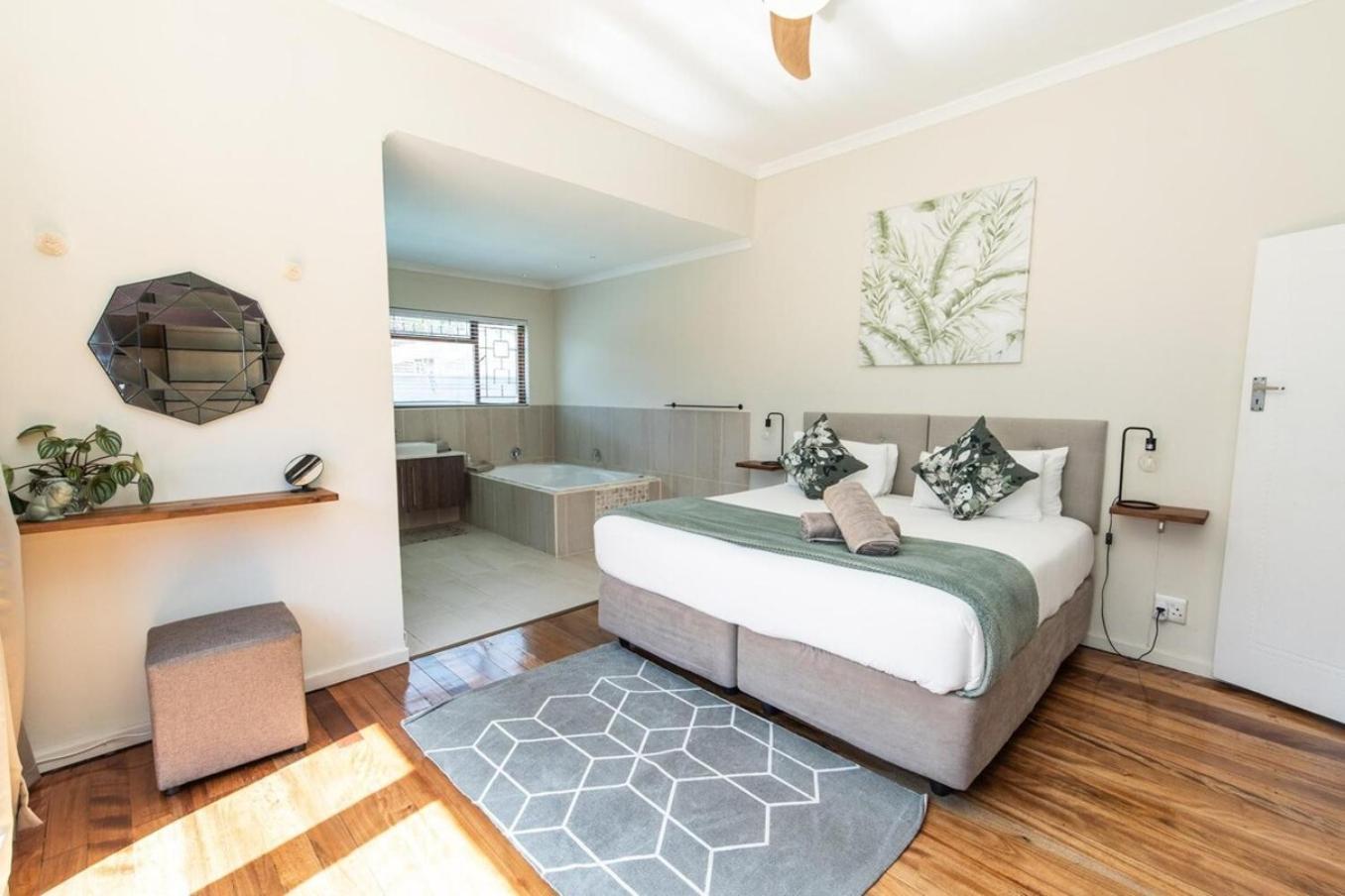 Вилла Luxury Living On Westview Порт-Элизабет Экстерьер фото